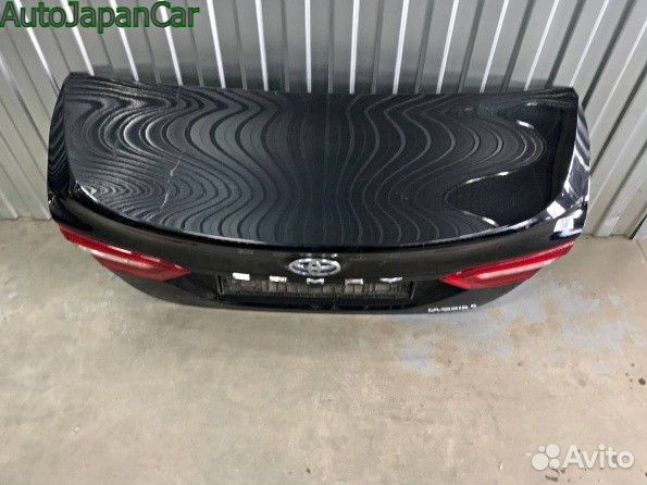 Крышка багажника Тойота Камри 70