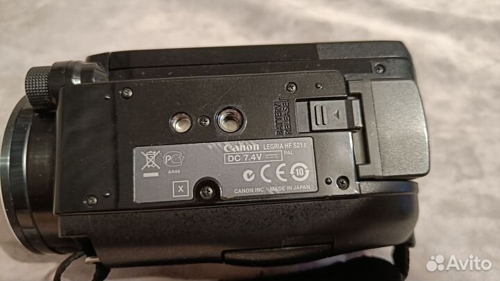 Видеокамера Canon legria HF S21E