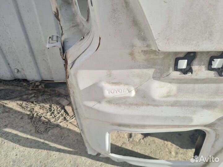 Крыло заднее правое Toyota Corolla 616011H130