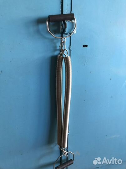 Эспандер пружинный грудной СССР