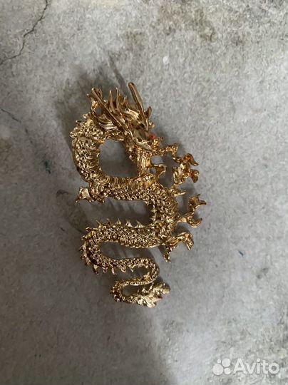 Стильные серьги с драконом
