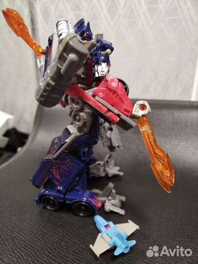 Робот трансформер оптимус прайм