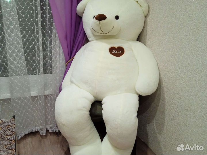 Плюшевый медведь