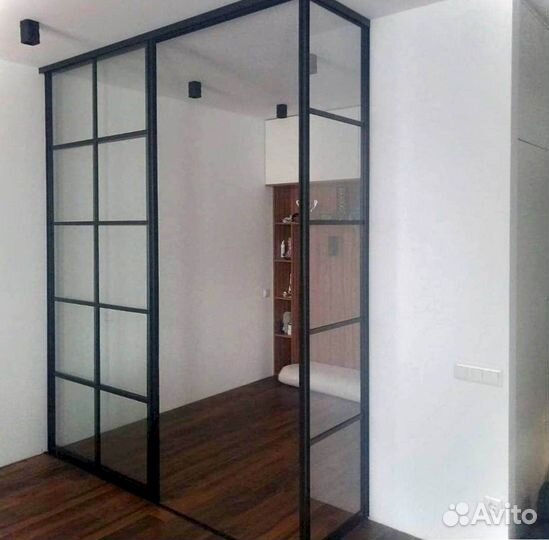 Стеклянная перегородка