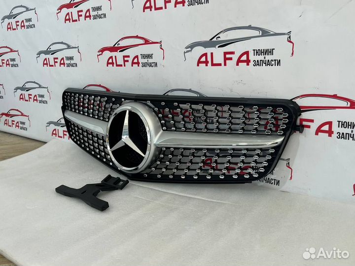 Решетка радиатора Mercedes W204 Diamond