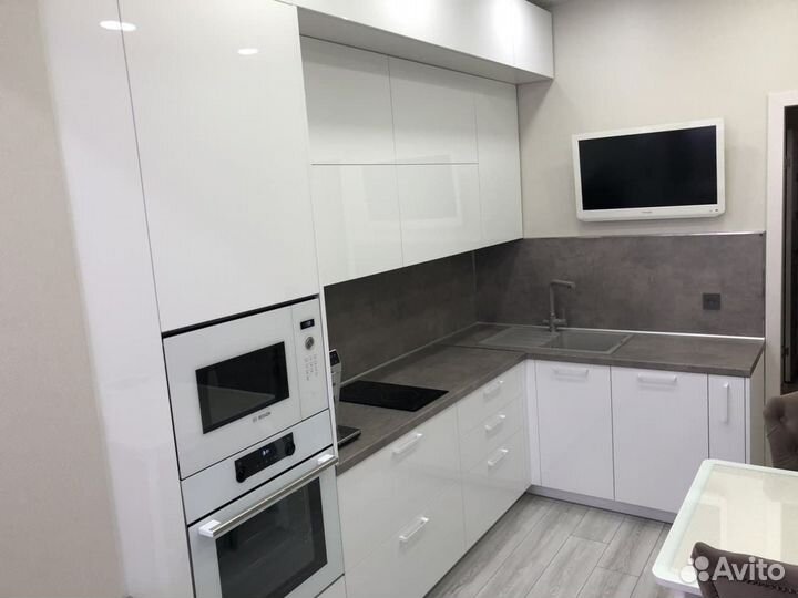 Угловая кухня на заказ