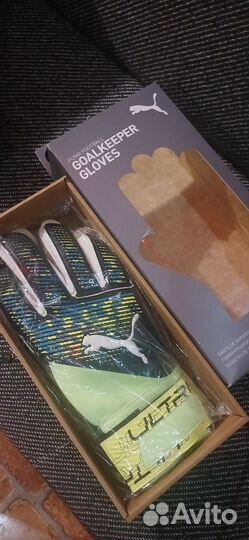 Перчатки вратарские
