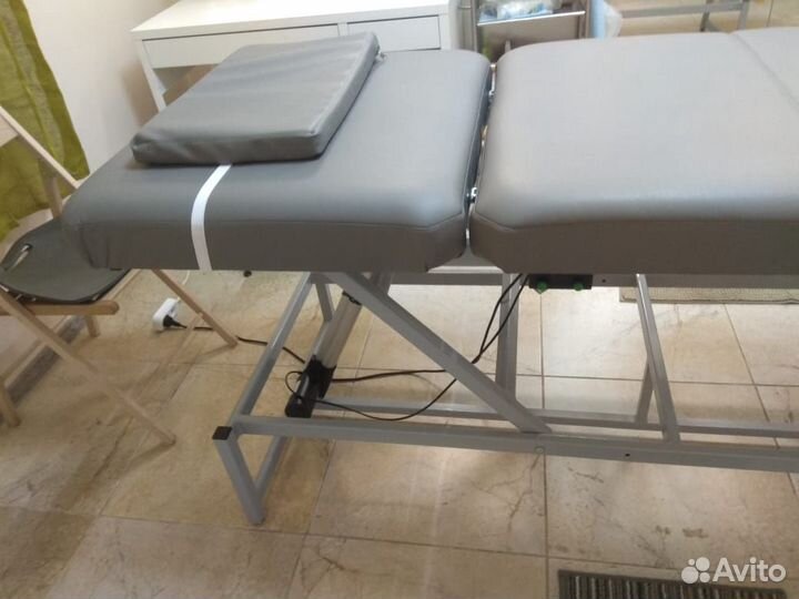 Массажная кушетка с электроприводом