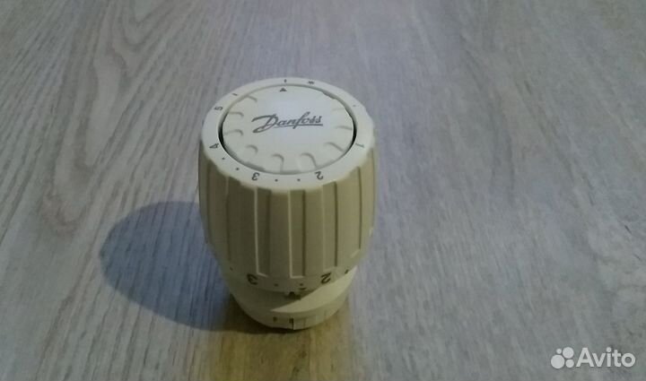 Новый терморегулятор для радиатора Danfos
