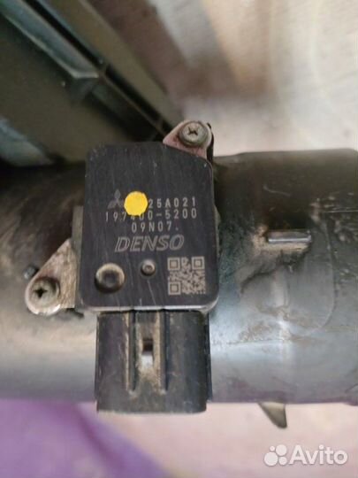 Корпус воздушного фильтра Mitsubishi Outlander Xl