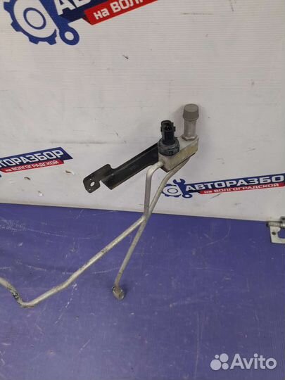 Трубки кондиционера Toyota Avensis T250