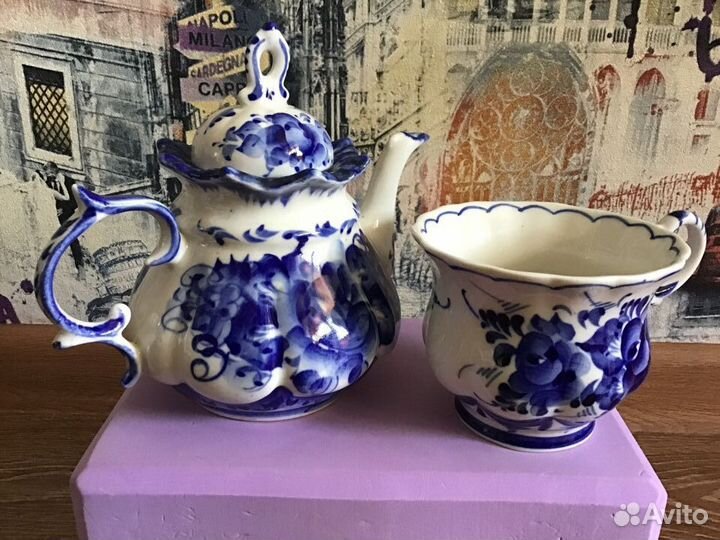 Чайник и чашка Гжель