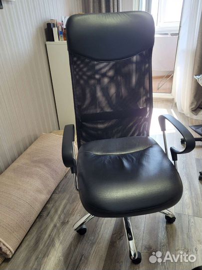 Компьютерное кресло