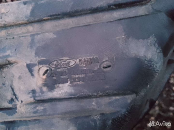 Фара противотуманная Ford Mondeo 4