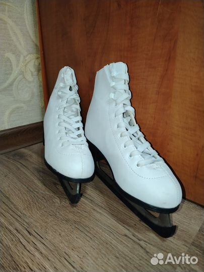 Коньки фигурные