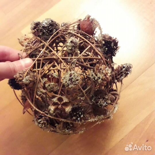 Новогодние украшения, подсвечник, свечи, елка