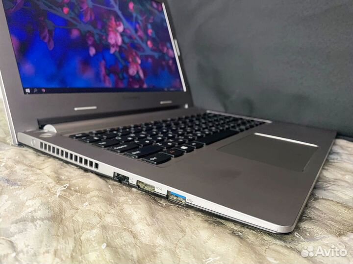 Ультрабук Lenovo M30-70 Core i5\8GB\SSD+ Сумка