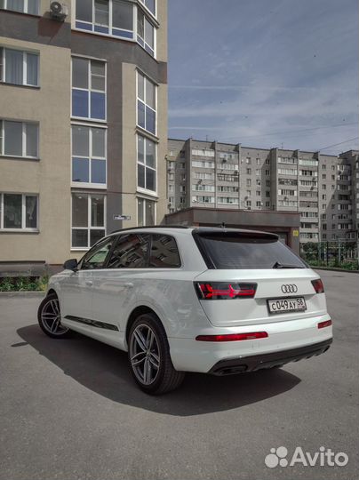 Авто на свадьбу Audi Q7 рестайлинг. Светлый салон