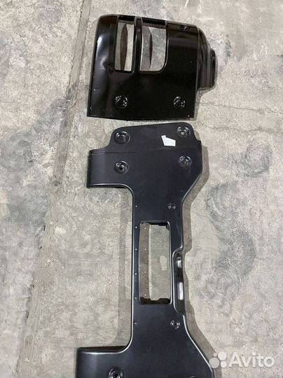 Бампер передний T5G правая часть оригинал