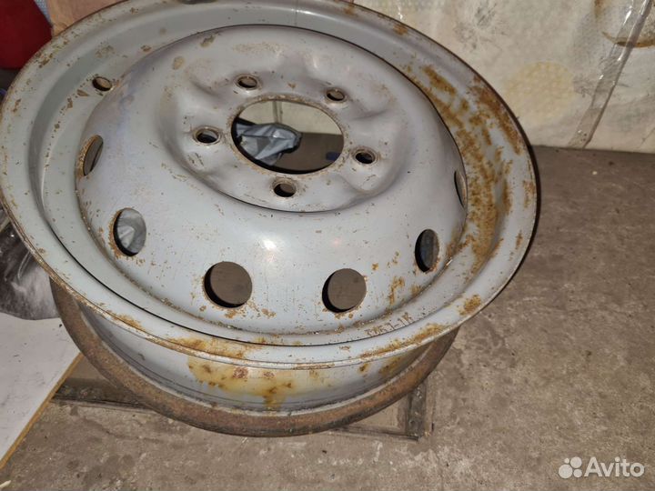 Диск штамповка r16 на ниву