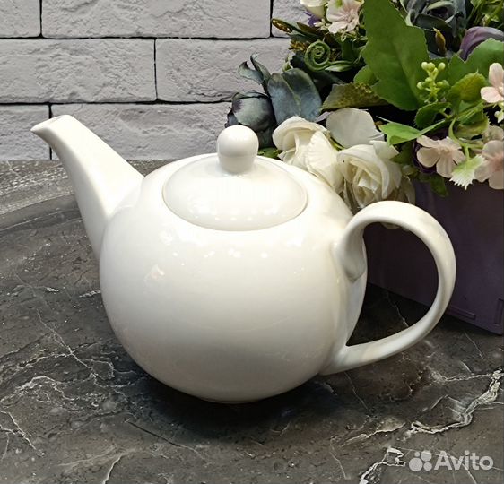 Чайник заварочный фарфоровый