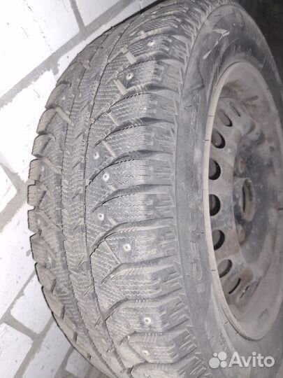 Bridgestone Ice Cruiser 7000 195/60 R15