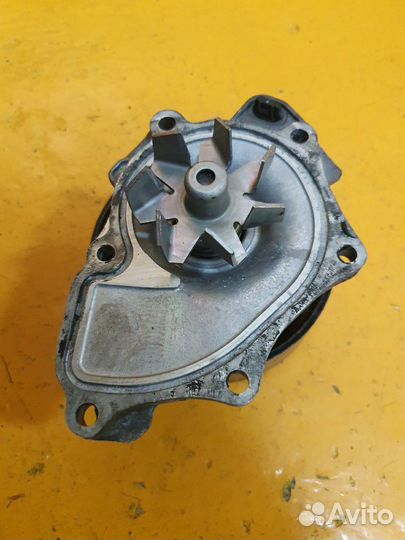 Помпа водяной насос 2.4 2AZ-FXE 2azfxe toyota alph