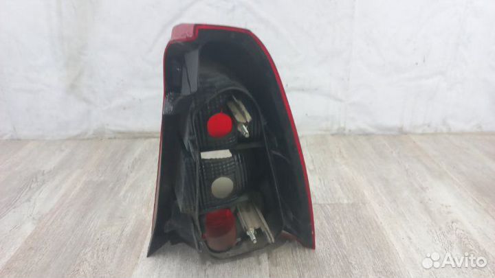 Фонарь задний левый Renault Logan 1 2007