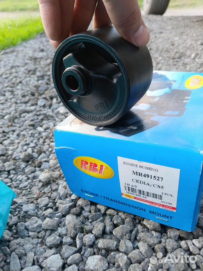 Подушка кпп lancer cedia. MR491527