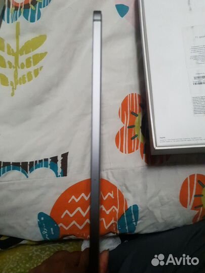 iPad pro 11 2020 256gb (wifi + cellular)