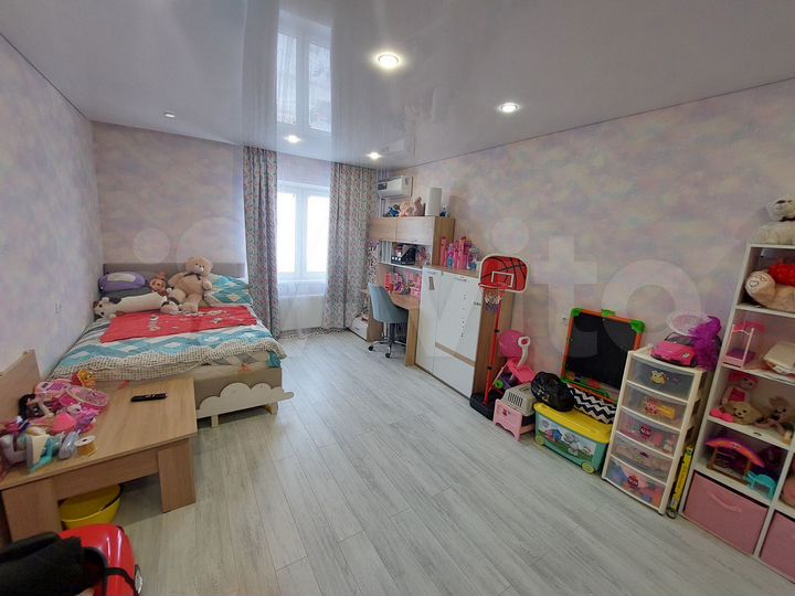 2-к. квартира, 70 м², 10/17 эт.