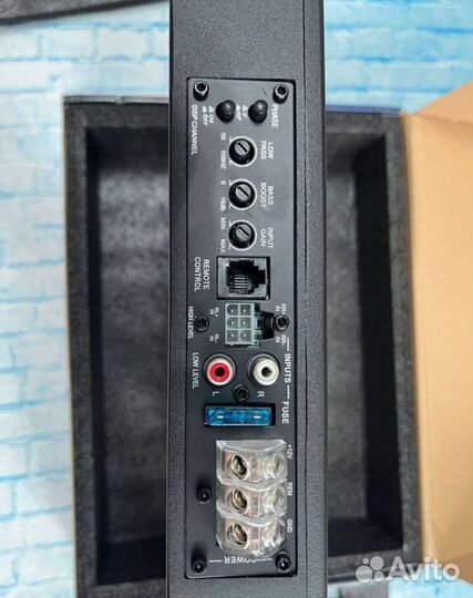 Сабвуфер под сиденье 10 дюймов