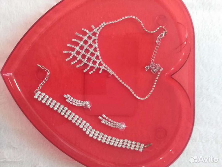 Бижутерия комплекты бусы колье серьги браслет