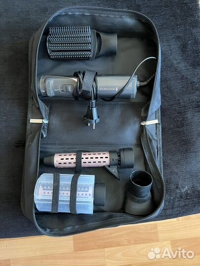 Фен-щетка Remington AS8606