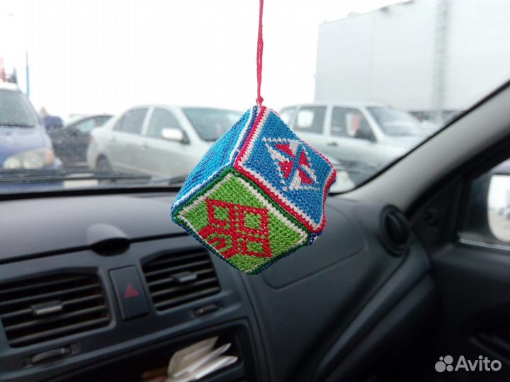 Кубик оберег в дорогу