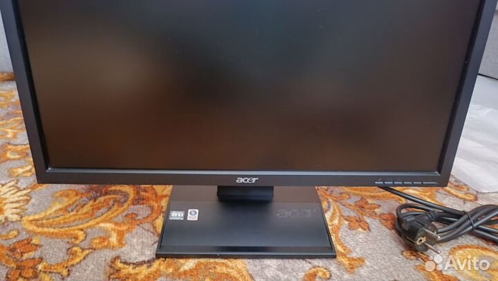 Монитор Acer 22