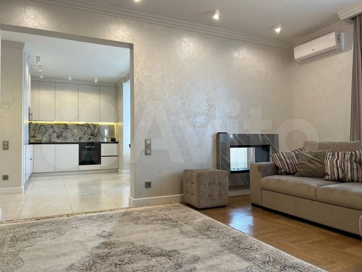 3-к. квартира, 120 м², 10/14 эт.