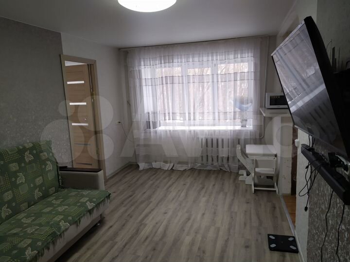 2-к. квартира, 42 м², 3/5 эт.