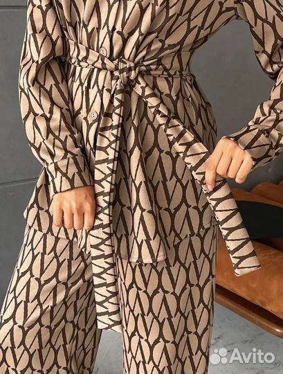 Костюм женский