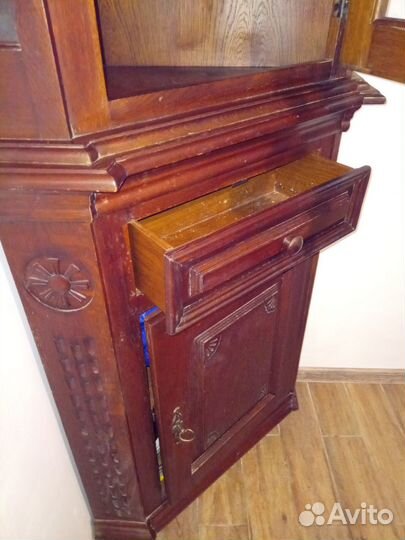 Антикварный шкаф- сервант Бавария