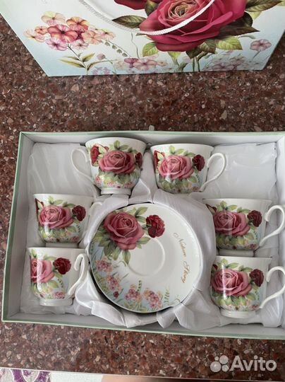 Сервиз чайный фарфоровый