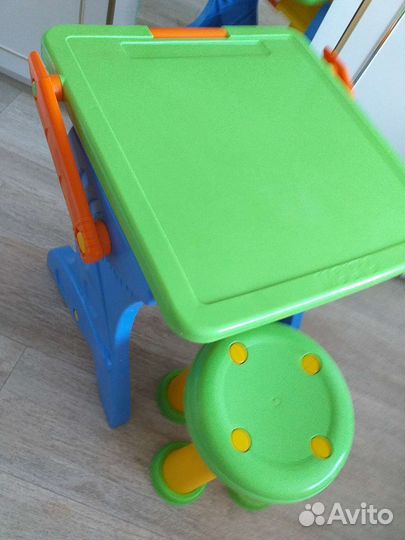 Детский стол и стул