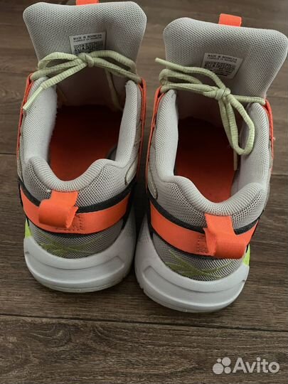 Кроссовки женские reebok 37 размер