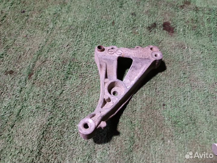 Кронштейн кондиционера Citroen DS 4