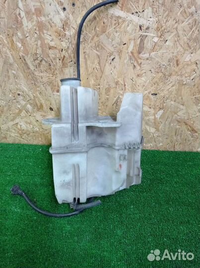 Вольво XC70 бачок омывателя 9178881