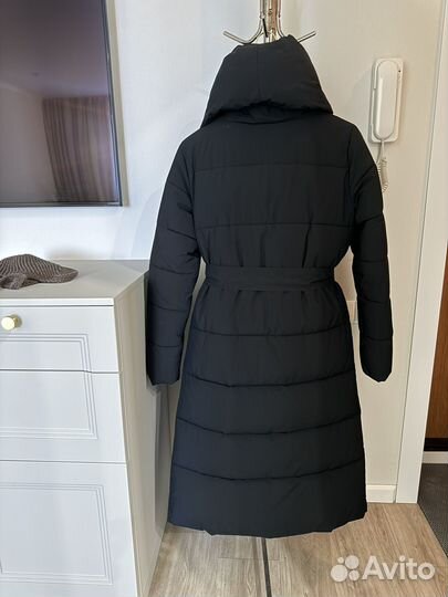 Пуховик зимний длинный женский