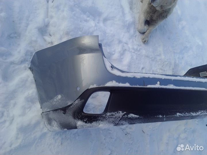 Бампер задний Toyota Highlenbor