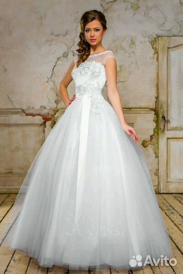 Отпаривание свадебных платьев с выездом на дом