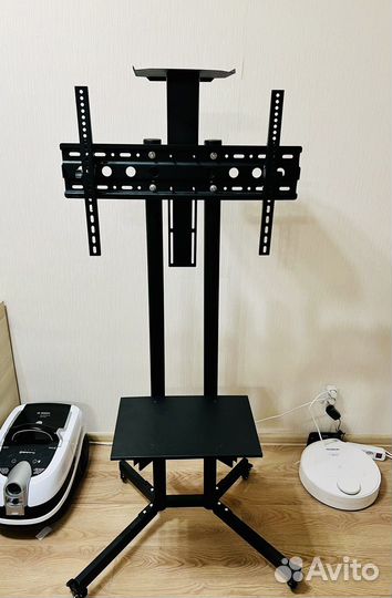 Мобильная стойка, кронштейн для телевизора