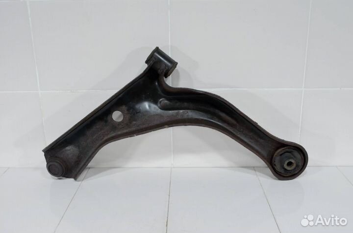 Рычаг нижний передний правый Mazda Tribute EP